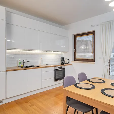 Sarmacka 4b By Nyx Apartment